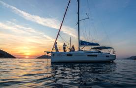 Sailing Lefkas: Explore Greece On and Off the Water 